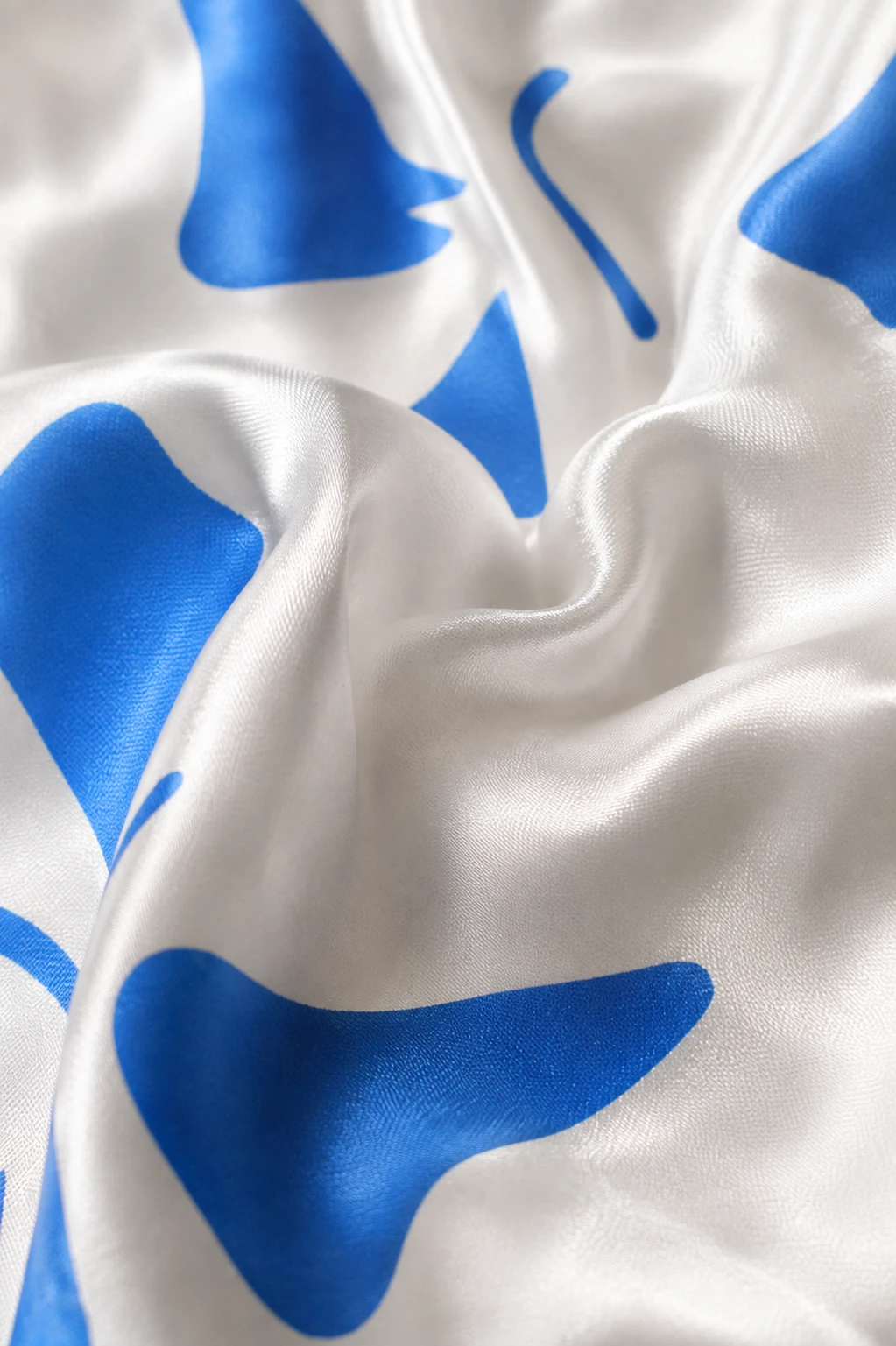 Men's White & Blue Butterfly Print Short Sleeve Casual Shirt - Image 7